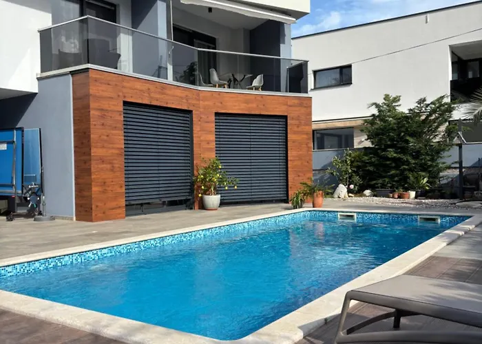 Sunny Adriatic Apartment